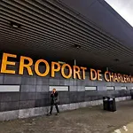 Jumet 242 A Bruxelles-charleroi-airport Lägenhet